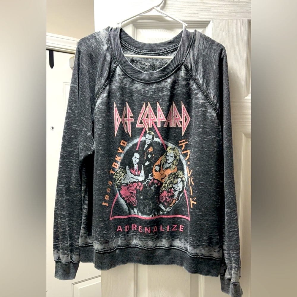 Def Leppard Thin Sweatshirt